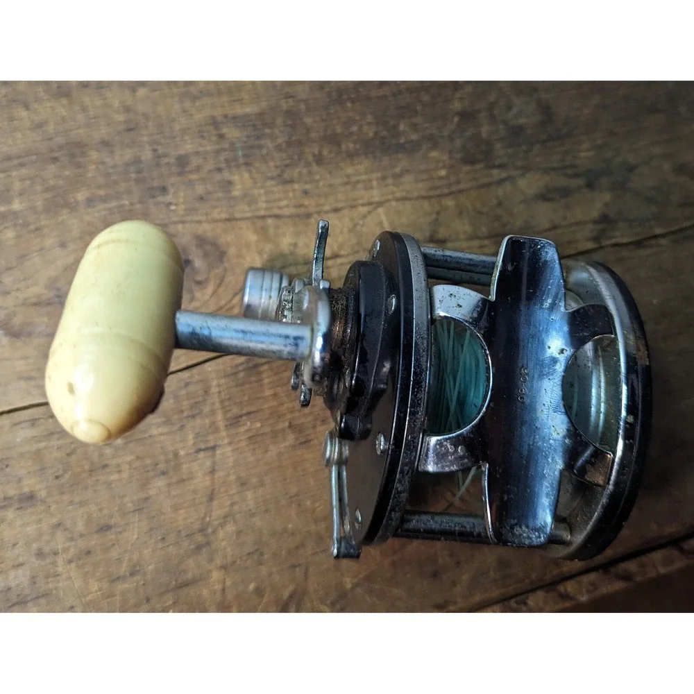 Vintage PENN Long Beach 60 Tackle Reel Cool Handle
